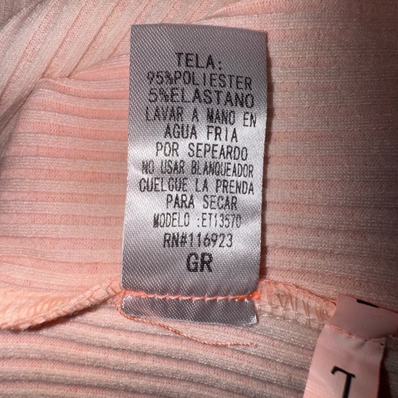 Easel lace trim ribbed top. Size Large. GUC - Picture 8 of 11